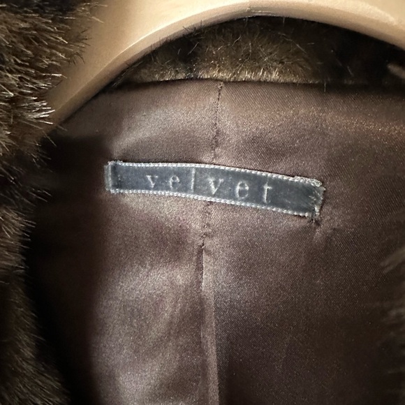 VELVET FAUX LEOPARD JACKET - Picture 2 of 6